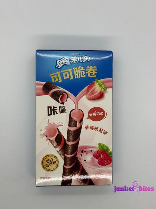 Oreo Crispy Roll Strawberry 50g | MHD 15/03/24